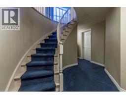 223 BRIAR HILL Crescent - 34
