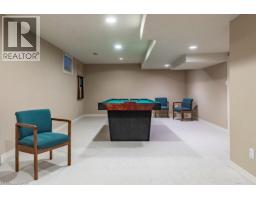 223 BRIAR HILL Crescent - 35