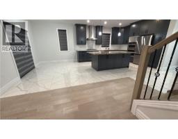193 WHELAN Avenue - 7