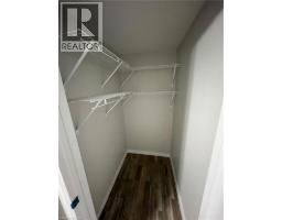 6 BARDADYN Court - 23