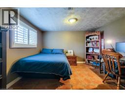 2 ASHWOOD Court - 41