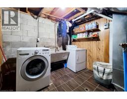 2 ASHWOOD Court - 44