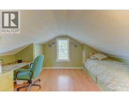 433 MONTROSE Street N - 21