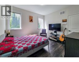 96 ANASTASIA Boulevard - 24