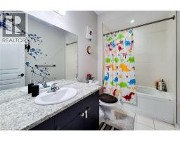 96 ANASTASIA Boulevard - 25