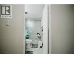 18 KNIGHTSBRIDGE Road UnitNo. 502 - 33