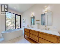 28 DUNSMORE Garden - 24