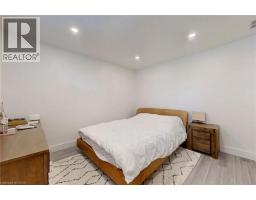 28 DUNSMORE Garden - 42