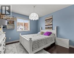 9147 HENDERSHOT Boulevard - 18