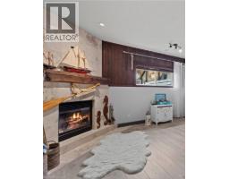 9147 HENDERSHOT Boulevard - 24