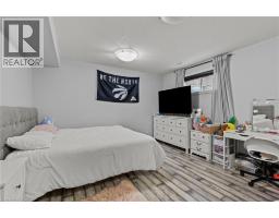 9147 HENDERSHOT Boulevard - 26