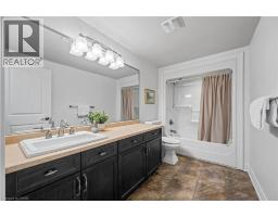 15 MANSFIELD Drive - 32