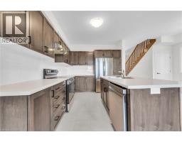63 LLOYD DAVIES Way - 10