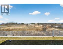 63 LLOYD DAVIES Way - 2