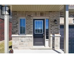 63 LLOYD DAVIES Way - 4