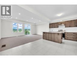 63 LLOYD DAVIES Way - 7