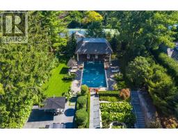 15 CHARTWELL Road - 32