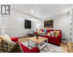 2233 MELISSA Crescent - 34