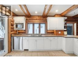 1112 SAFARI Road - 17