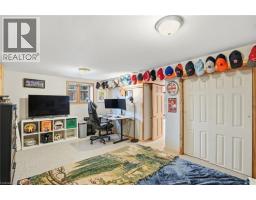 1112 SAFARI Road - 34