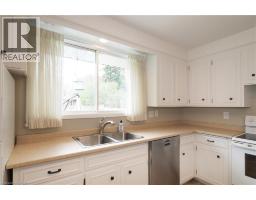 76 CLOVERDALE Crescent - 16