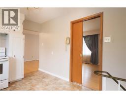 76 CLOVERDALE Crescent - 19