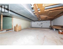 76 CLOVERDALE Crescent - 37