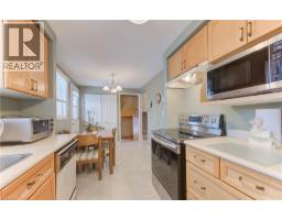 33 MANOR Drive - 14