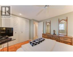 33 MANOR Drive - 18