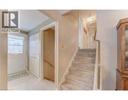 33 MANOR Drive - 9