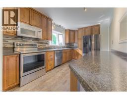 18 GILSTON Parkway - 12