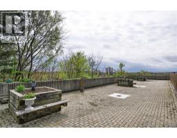 237 W KING Street W UnitNo. 1202 - 41
