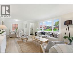 51 BROMLEY Road - 11