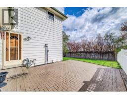 17 FOREST GLEN Court - 36