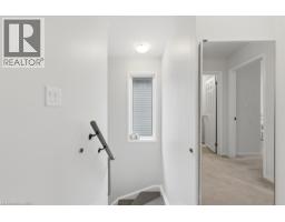 35 ARNOLD MARSHALL Boulevard - 27