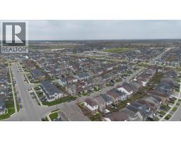 35 ARNOLD MARSHALL Boulevard - 32