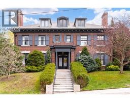 5 UNDERCLIFFE Avenue - 1