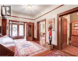 5 UNDERCLIFFE Avenue - 12