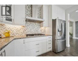 736 WOOD LILY Street - 9