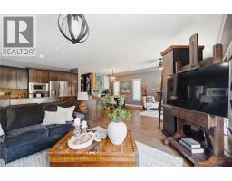 631 WOODLAWN Place - 17