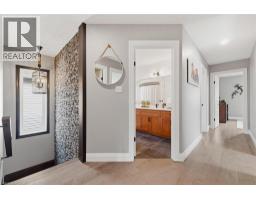 631 WOODLAWN Place - 20