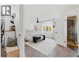 631 WOODLAWN Place - 23