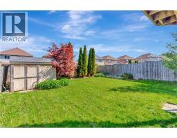 935 ZELLER Crescent - 44