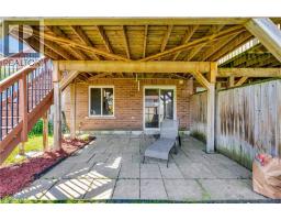 935 ZELLER Crescent - 45