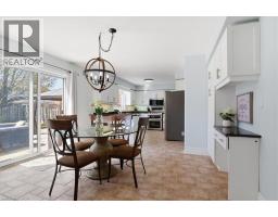 19 FORESTVIEW Drive - 16