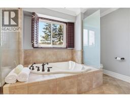 19 FORESTVIEW Drive - 25