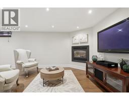 19 FORESTVIEW Drive - 35