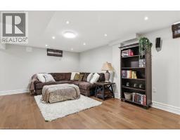 19 FORESTVIEW Drive - 36