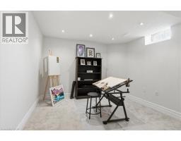 19 FORESTVIEW Drive - 39