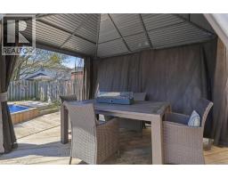 19 FORESTVIEW Drive - 43